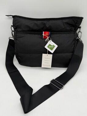 Pretty Rugged Puffer Waterproof Windproof Crossbody Bag Black NWT